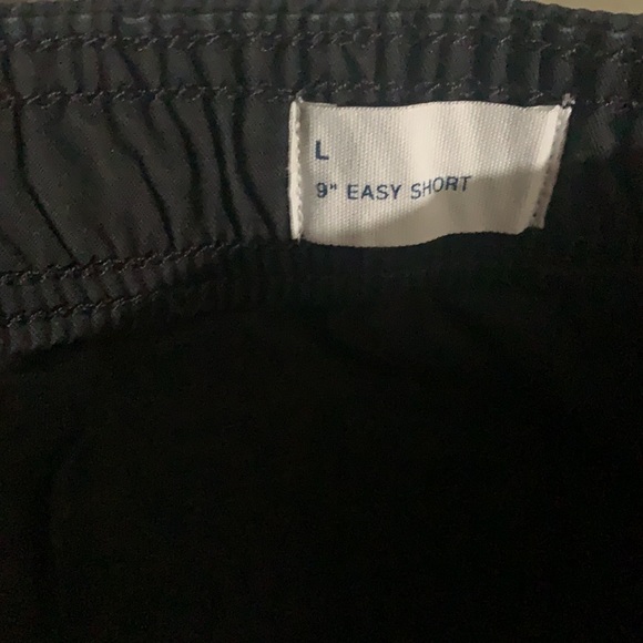 Gap Black  9” easy-shorts Size Large NWOT - Picture 2 of 4